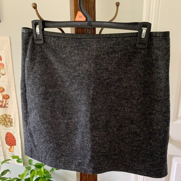 Madewell Grey Wool Blend Mini Skirt With Black Leather Trim - Picture 2 of 4